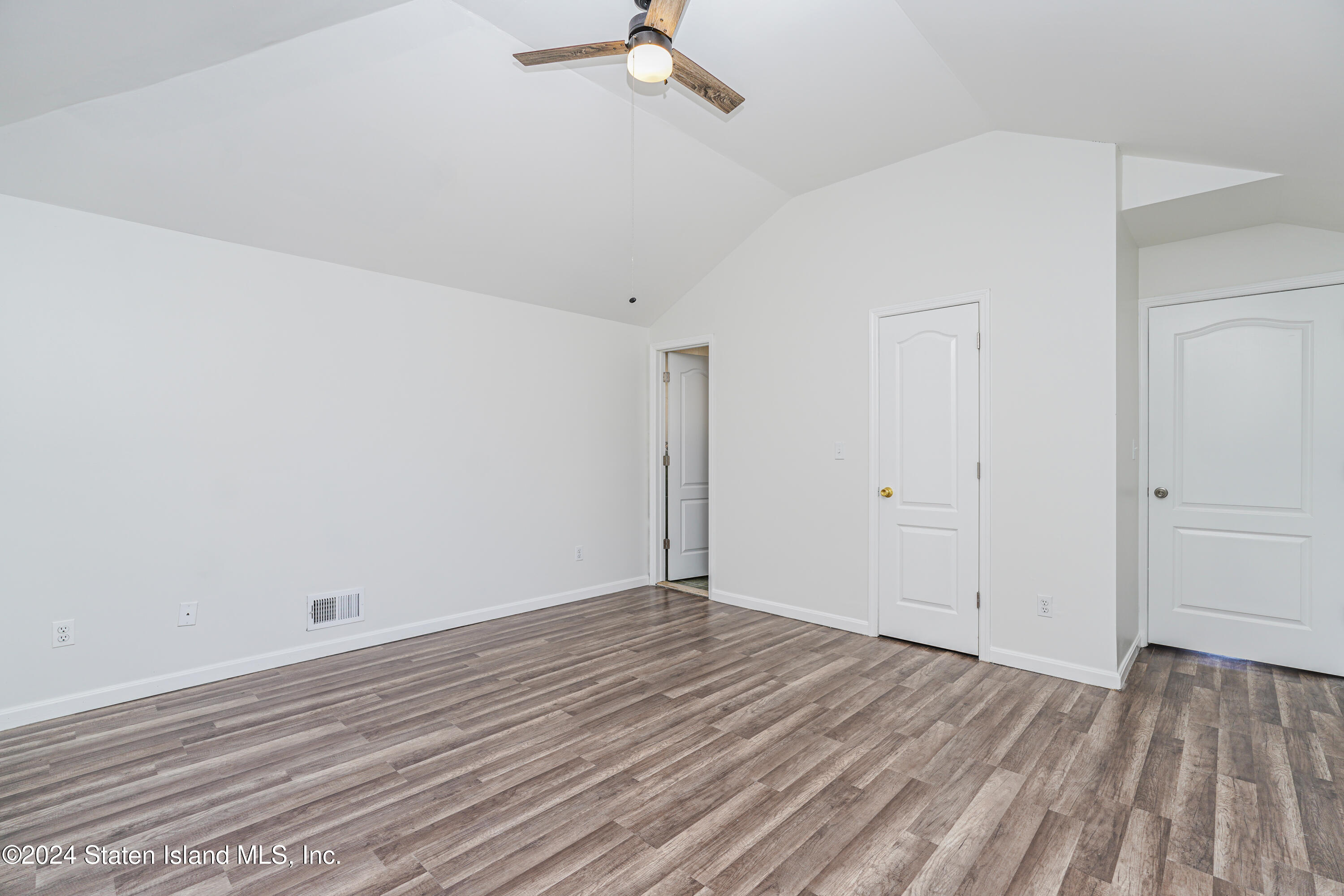 109 Harris Lane, Staten Island, New York image 17