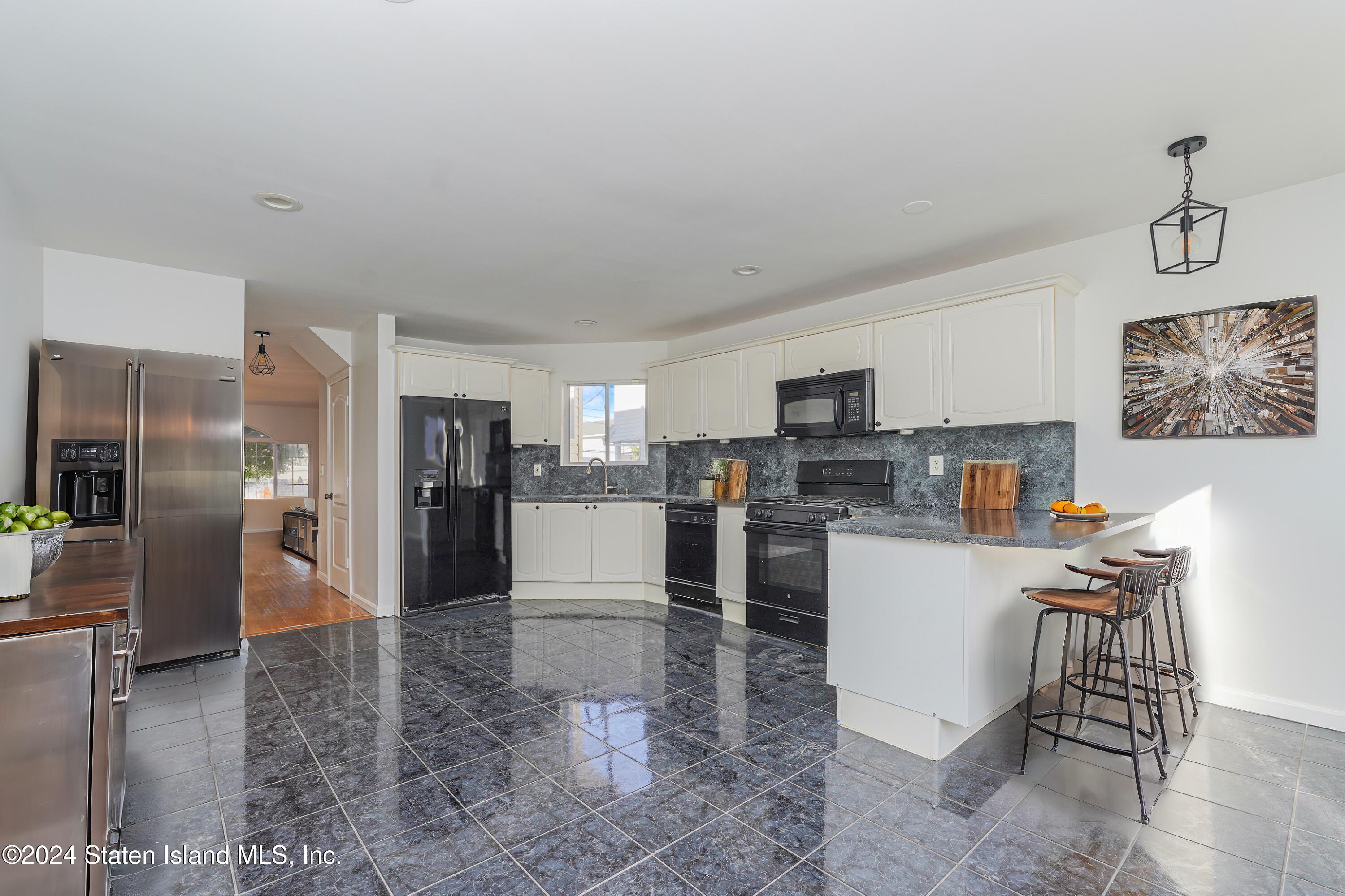 109 Harris Lane, Staten Island, New York image 8