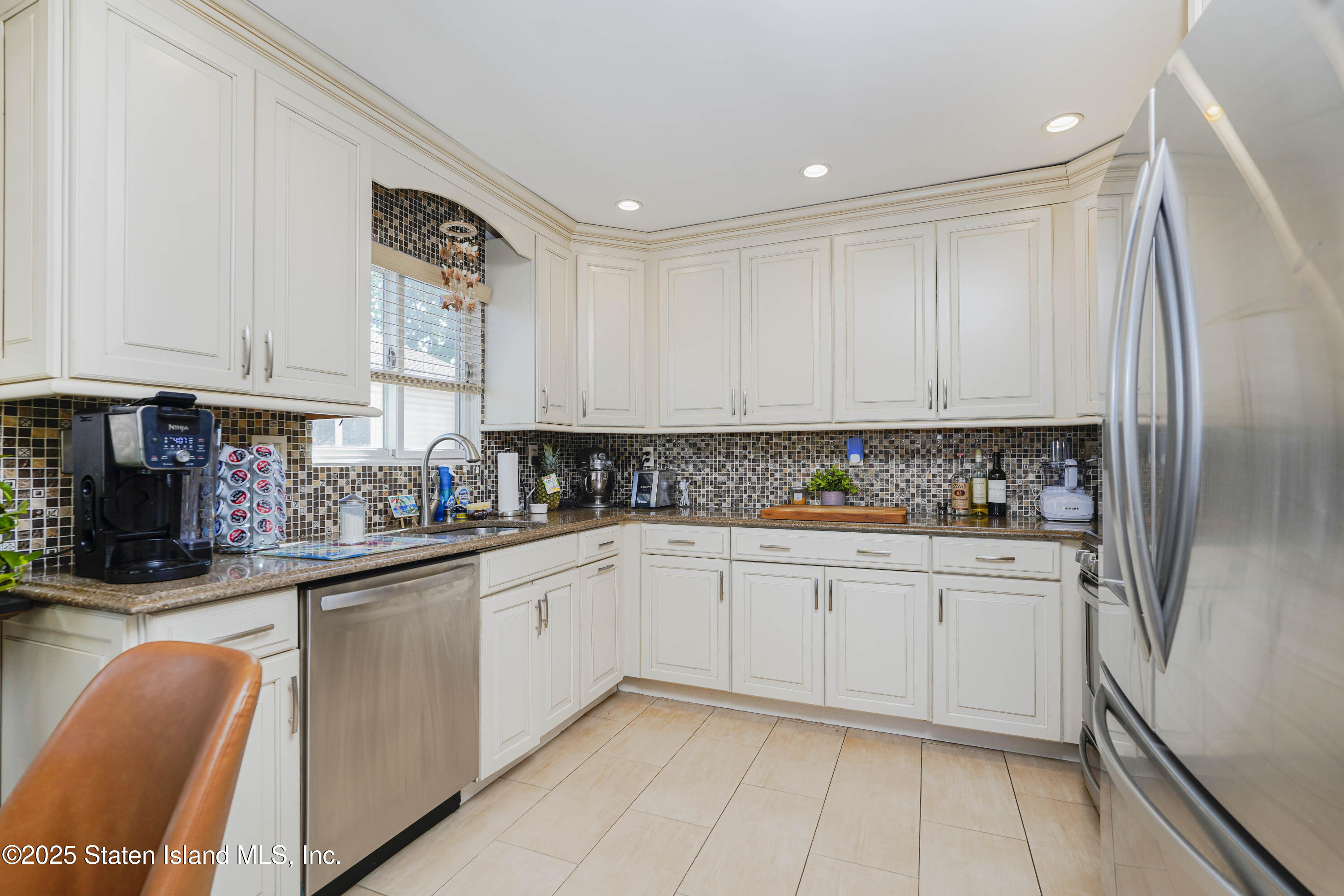 338 Arlene Street, Staten Island, New York image 13