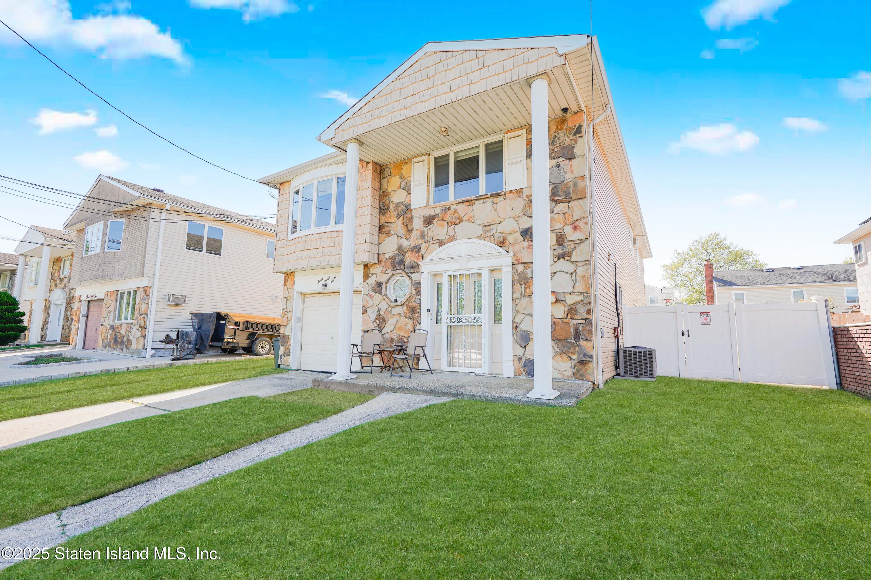 338 Arlene Street, Staten Island, New York image 3