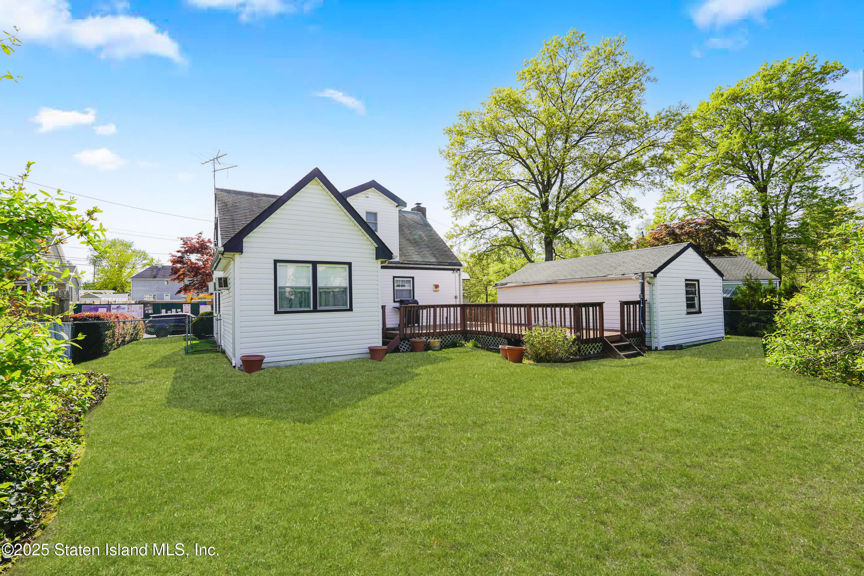 39 Troy Street, Staten Island, New York image 3