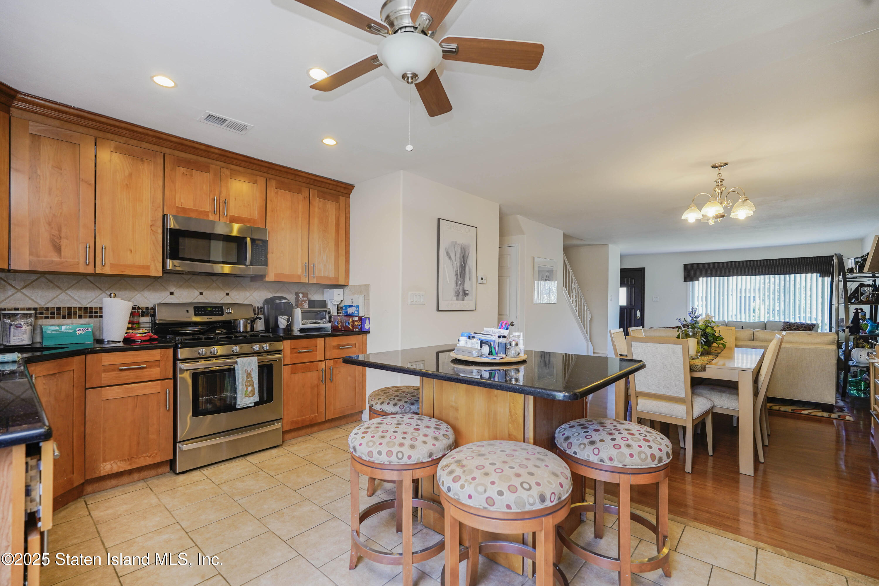 40 Amy Court, Staten Island, New York image 12