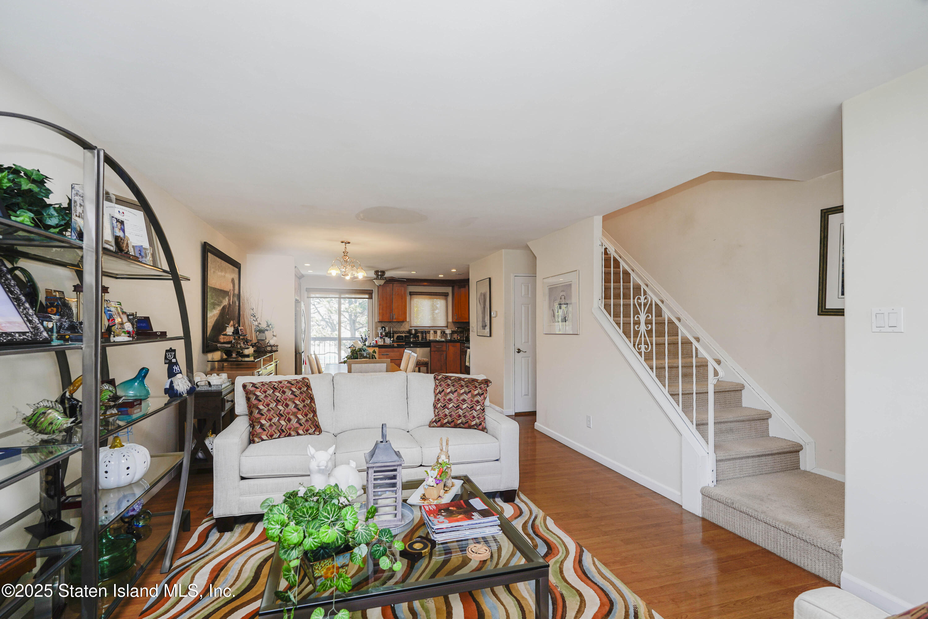 40 Amy Court, Staten Island, New York image 6