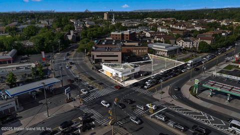 Photo of 1659 Richmond Avenue, Staten Island, NY 10314 (MLS # 2503411)