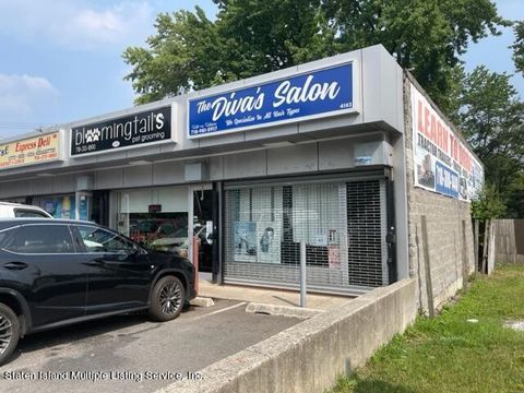 Photo of 4182 Victory Boulevard, Staten Island, NY 10314 (MLS # 1162978)