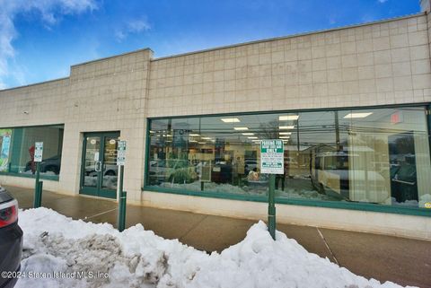 Photo of 1766 Hylan Boulevard, Staten Island, NY 10305 (MLS # 2405209)