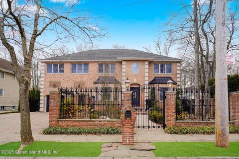 Photo of 134 Prall Avenue, Staten Island, NY 10312 (MLS # 2501813)