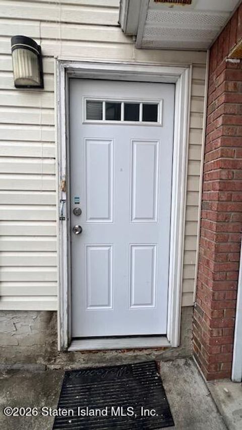 Photo of 18 Pebble Lane #2, Staten Island, NY 10305 (MLS # 2600741)