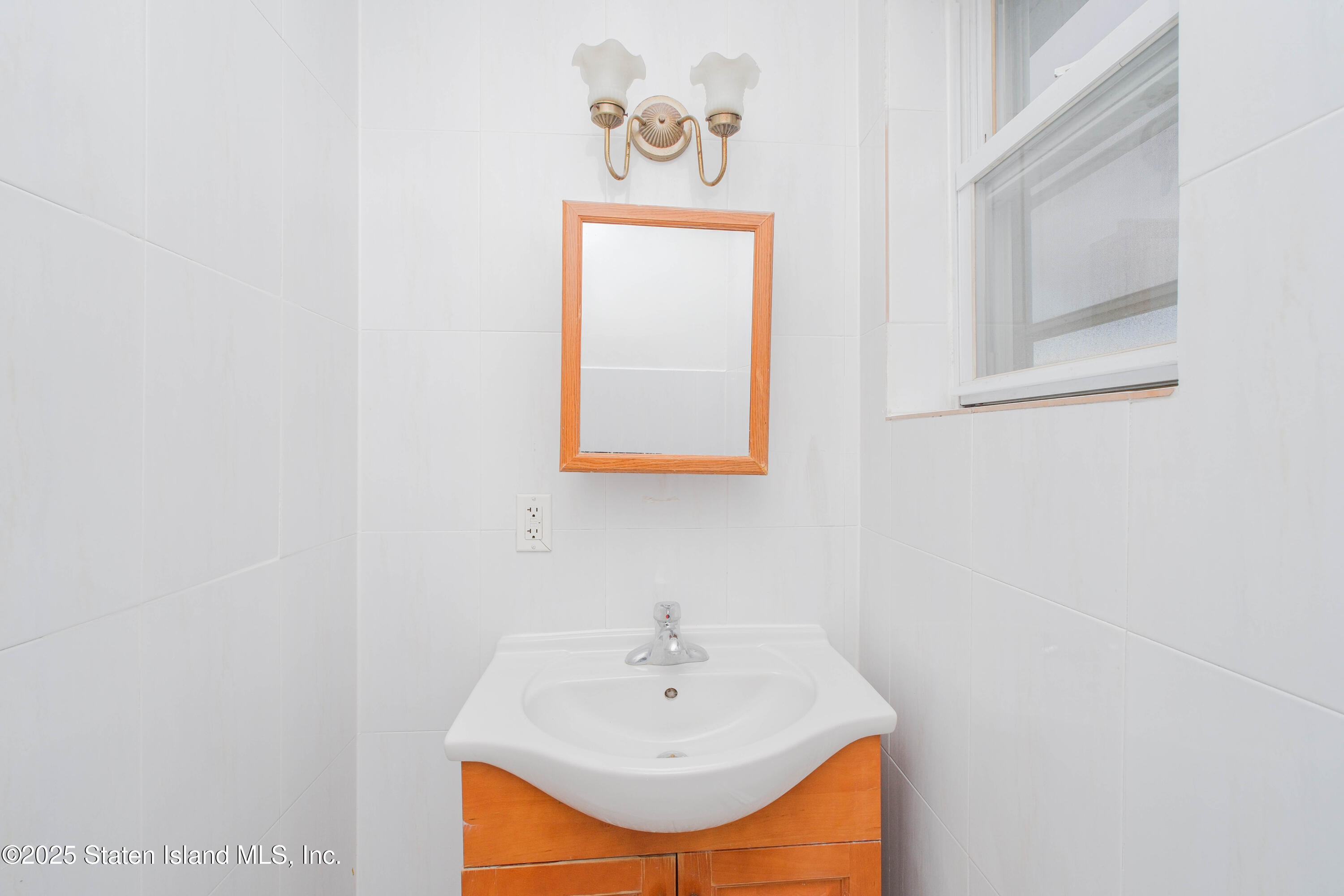 416 Westervelt Avenue, Staten Island, New York image 32