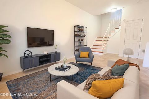 Photo of 164 Wirt Avenue, Staten Island, NY 10309 (MLS # 2600051)