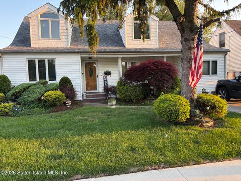 Photo of 162 Lamberts Lane, Staten Island, NY 10314 (MLS # 2602772)