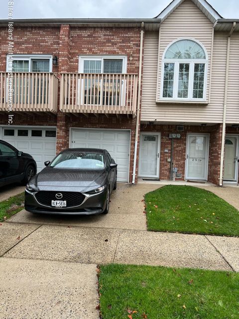 Photo of 251 Bruckner Avenue, Staten Island, NY 10303 (MLS # 1158010)