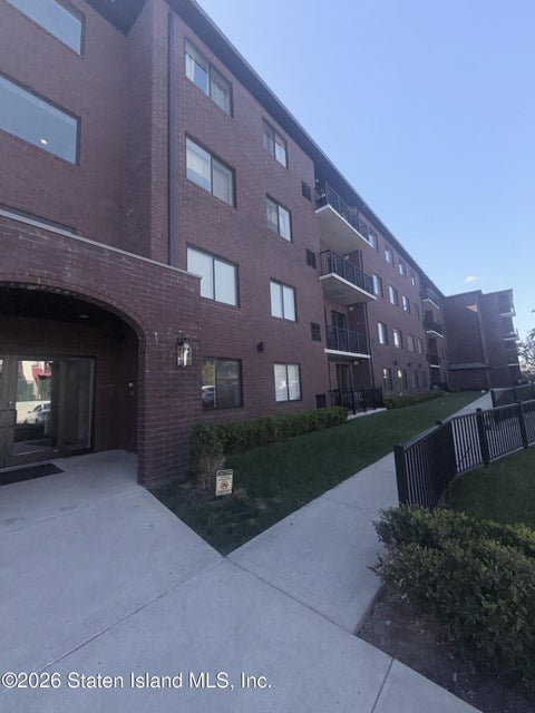 Apartment For Rent - 80 Scarboro Avenue #409<br/> Richmond County, Staten Island, NY 10305