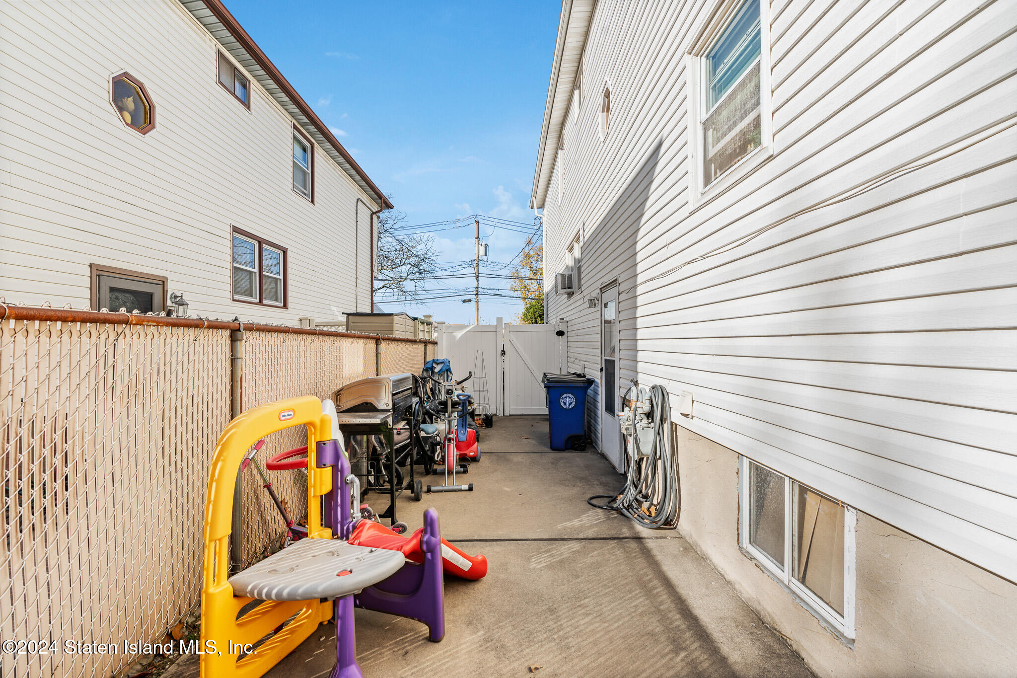 156 Wilson Avenue, Staten Island, New York image 17