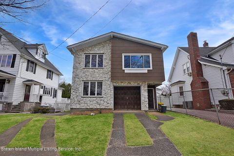 Photo of 36 Greeley Avenue, Staten Island, NY 10306 (MLS # 1161186)