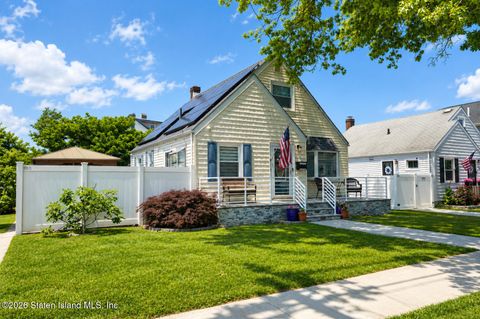 Photo of 152 Bryson Avenue, Staten Island, NY 10302 (MLS # 2603755)