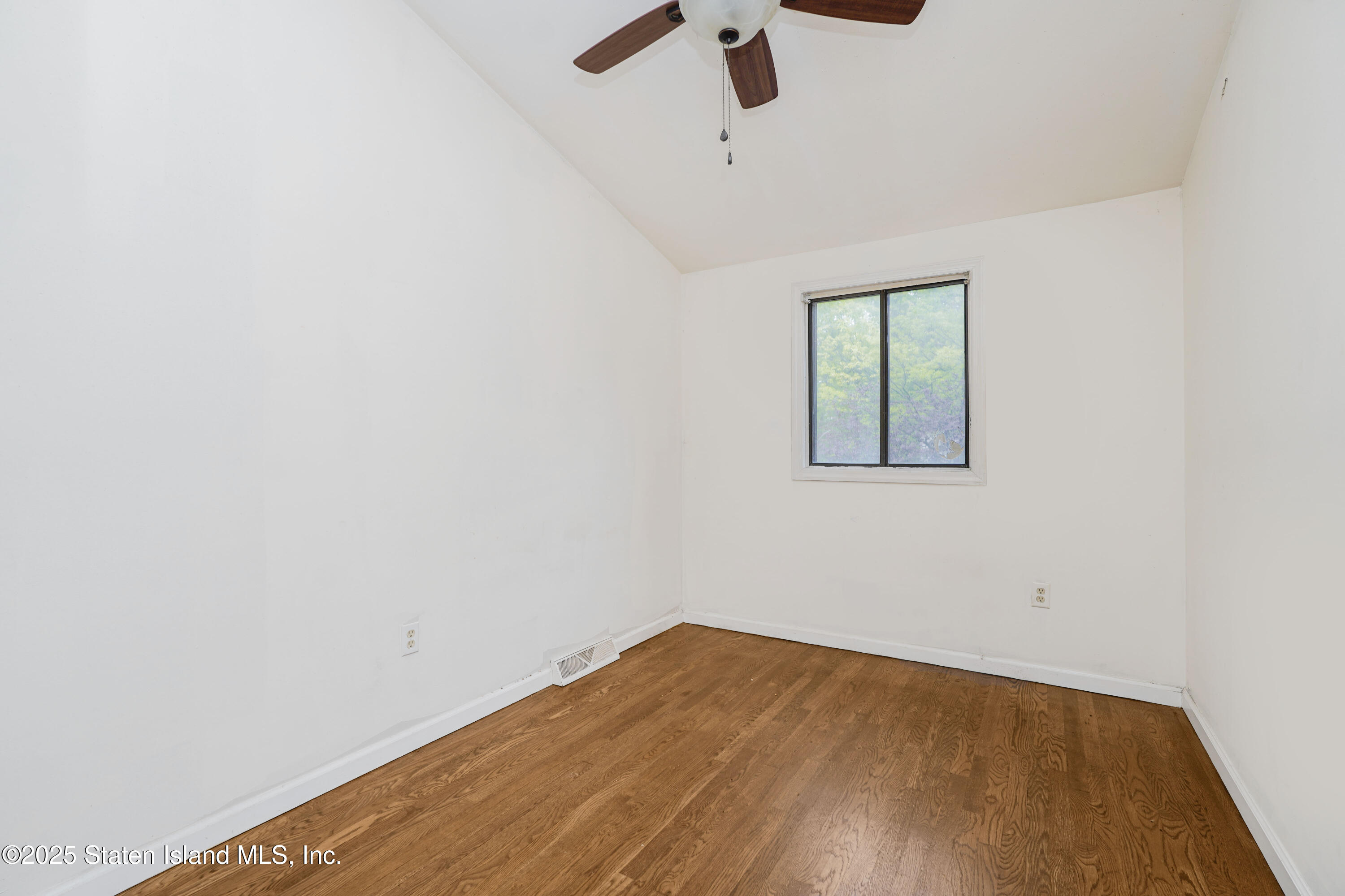 110 Surfside Plaza #88, Staten Island, New York image 13