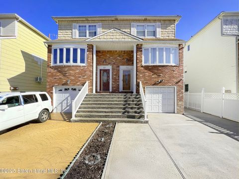Photo of 59 Willowwood Lane, Staten Island, NY 10308 (MLS # 2501567)