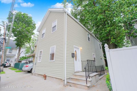 Photo of 5 Ave B, Staten Island, NY 10302 (MLS # 2502907)