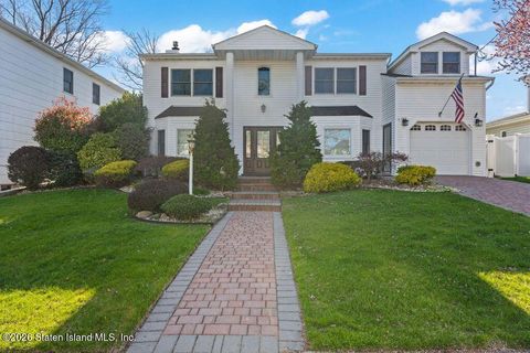 Photo of 152 Carteret Street, Staten Island, NY 10307 (MLS # 2602019)