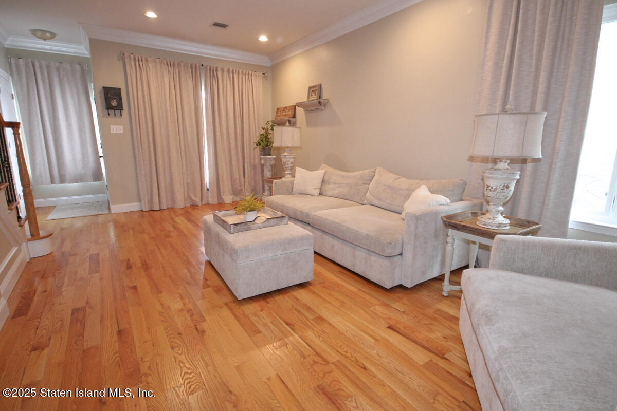 37 Billings Street, Staten Island, New York image 5