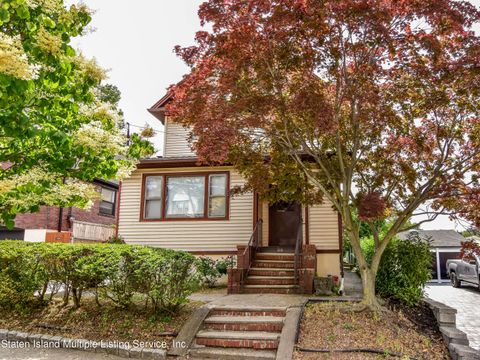 Photo of 412 Davis Avenue, Staten Island, NY 10310 (MLS # 1162533)