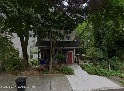 Photo of 153 Highview Avenue, Staten Island, NY 10301 (MLS # 2603026)