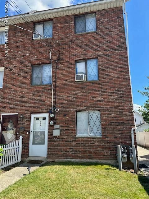 Photo of 160 Marion Street St, Staten Island, NY 10310 (MLS # 2403805)