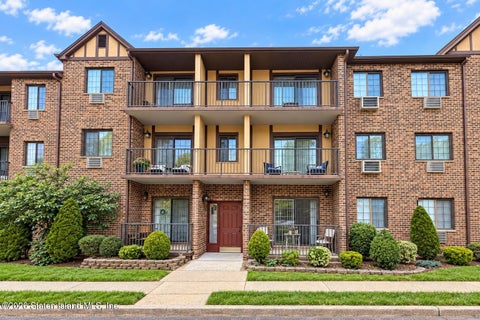 Condo For Sale - 20 Donna Court #2<br/> Staten Island, NY 10314
