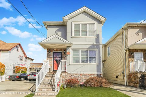Photo of 39 Alberta Avenue, Staten Island, NY 10314 (MLS # 2500719)