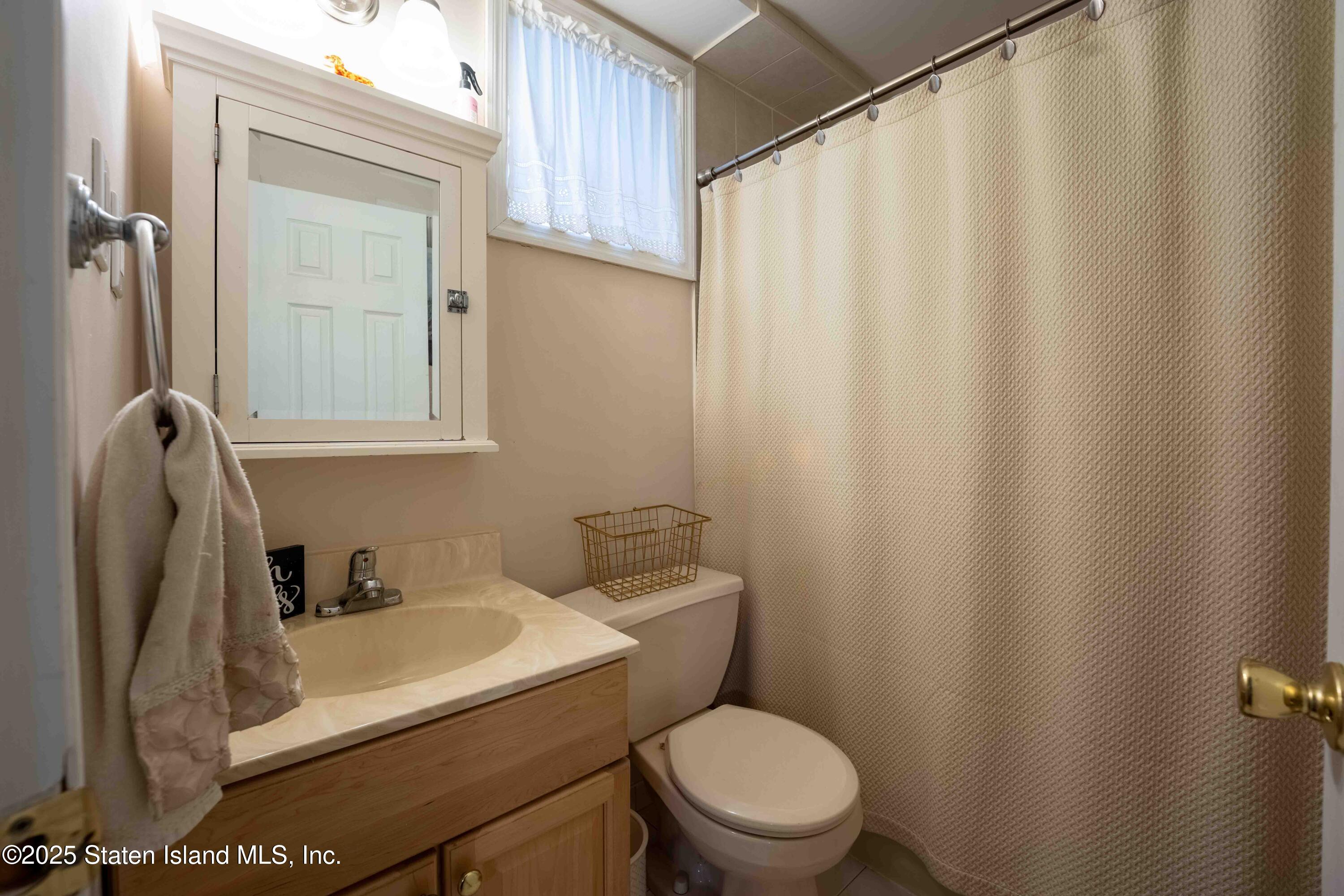 237 Livingston Avenue, Staten Island, New York image 20