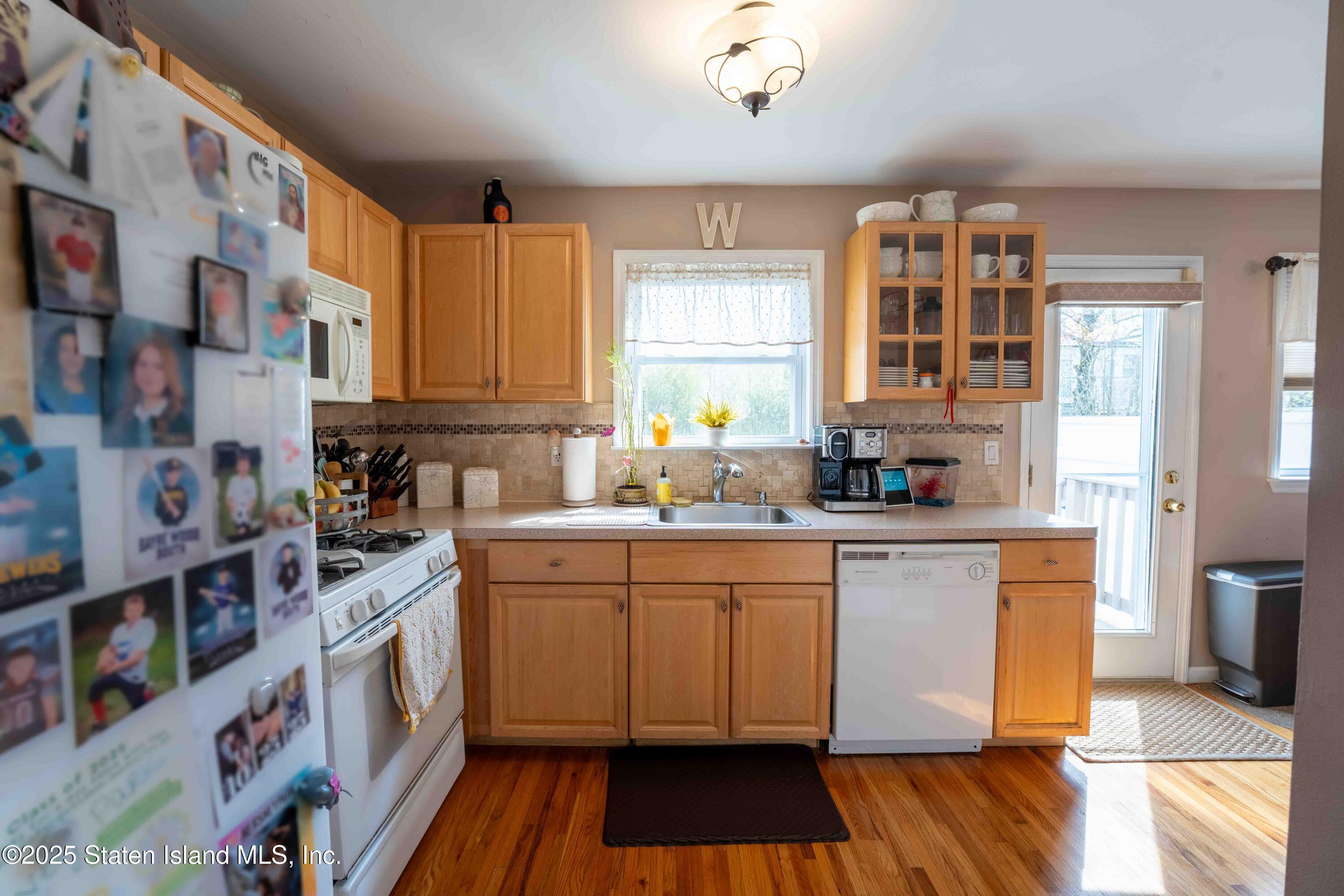 237 Livingston Avenue, Staten Island, New York image 13