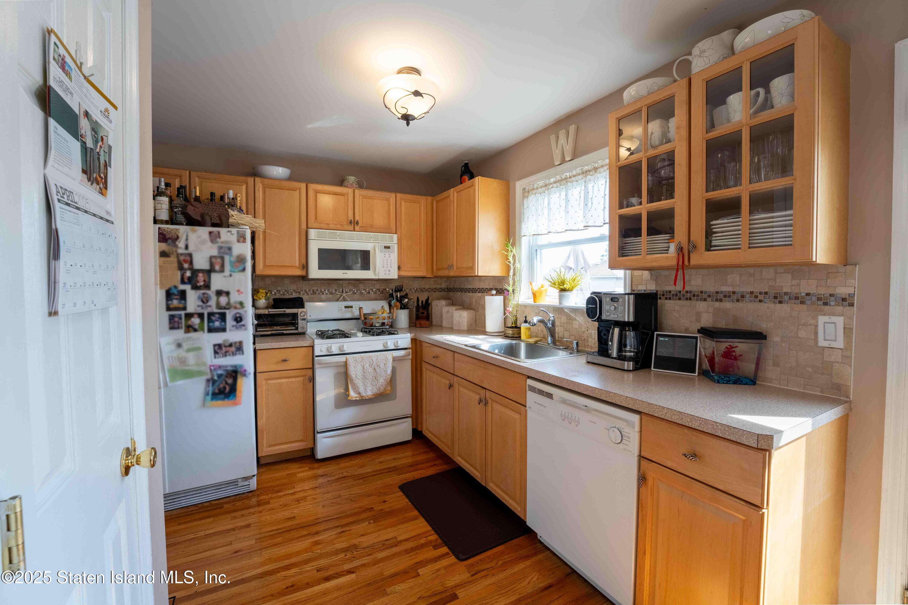 237 Livingston Avenue, Staten Island, New York image 12