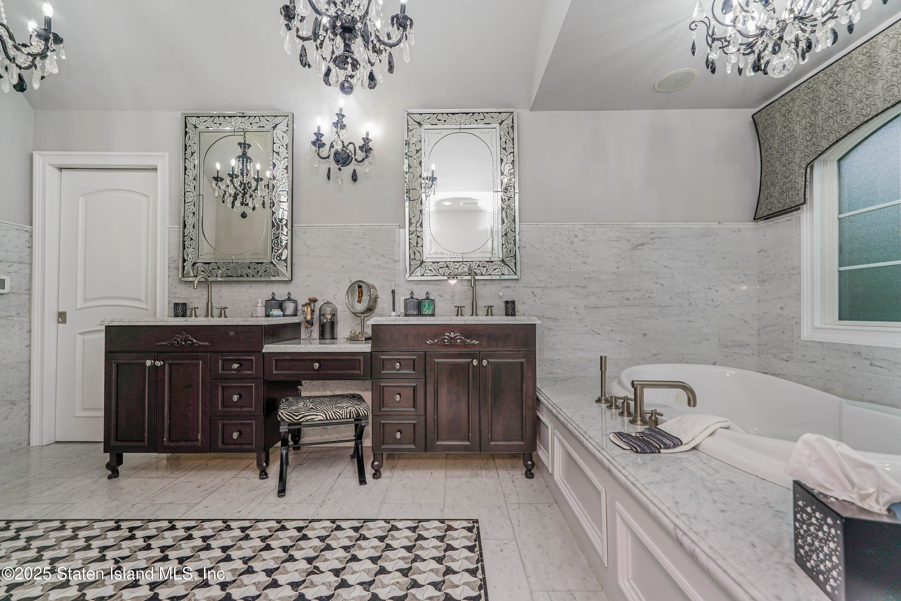 62 Ruxton Avenue, Staten Island, New York image 39