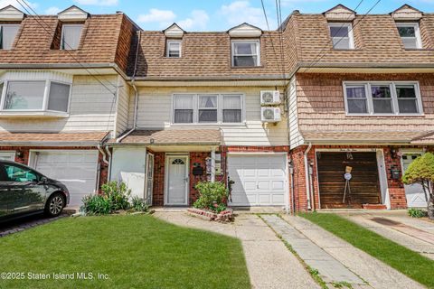 Photo of 366 Neal Dow Avenue, Staten Island, NY 10314 (MLS # 2502235)