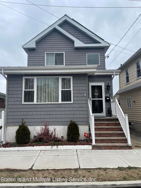 Photo of 25 Sumner Avenue, Staten Island, NY 10314 (MLS # 2400206)