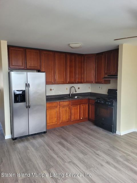 Photo of 73 Clark Lane #B, Staten Island, NY 10304 (MLS # 1160381)