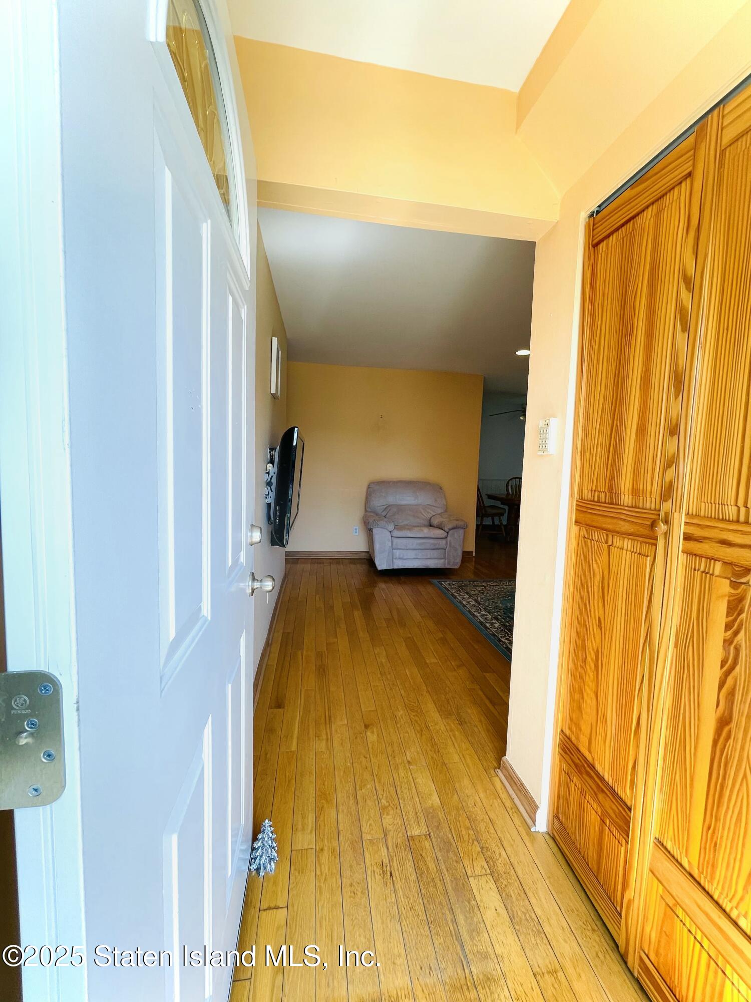 575 Correll Avenue, Staten Island, New York image 3