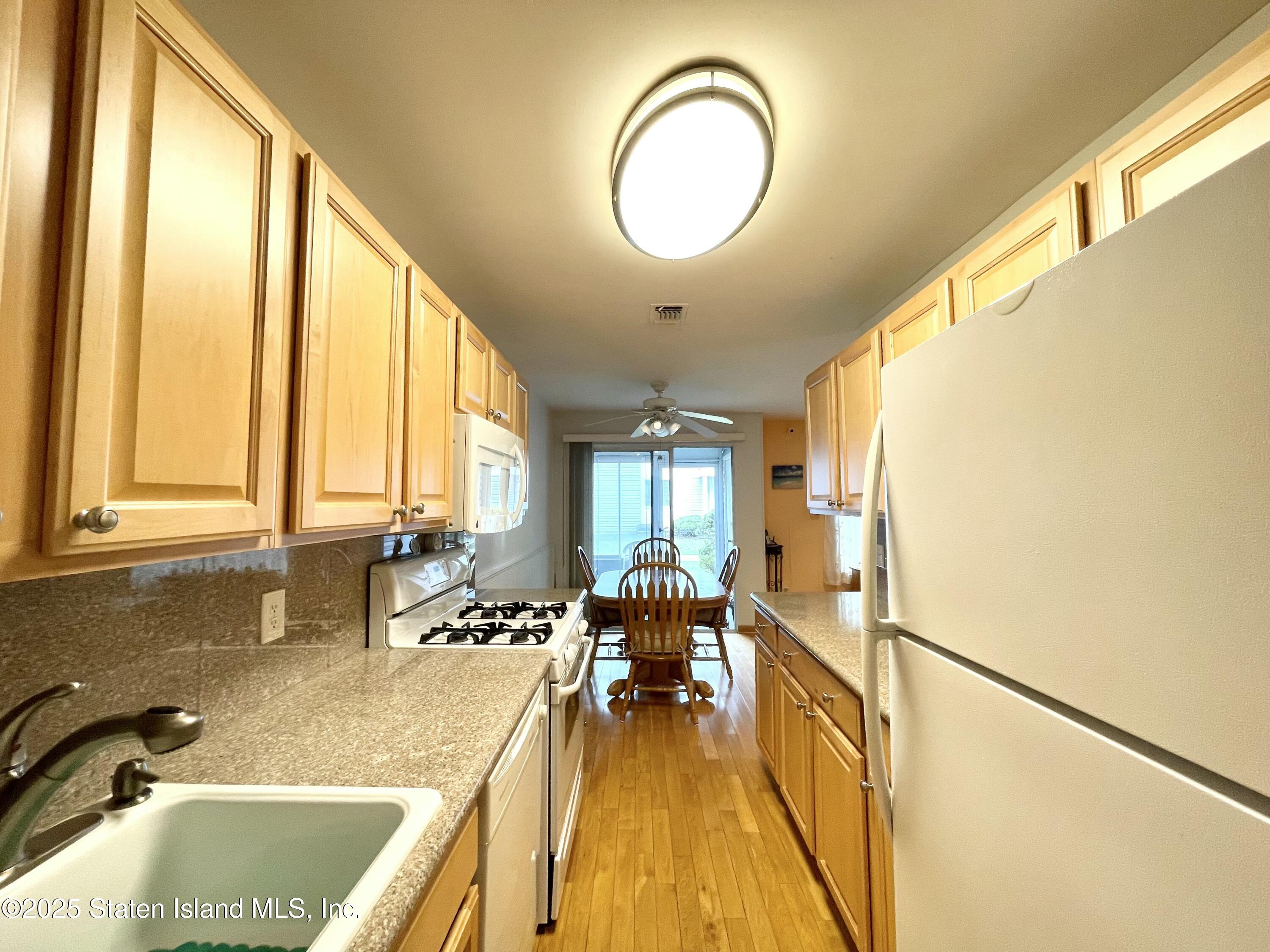 575 Correll Avenue, Staten Island, New York image 8