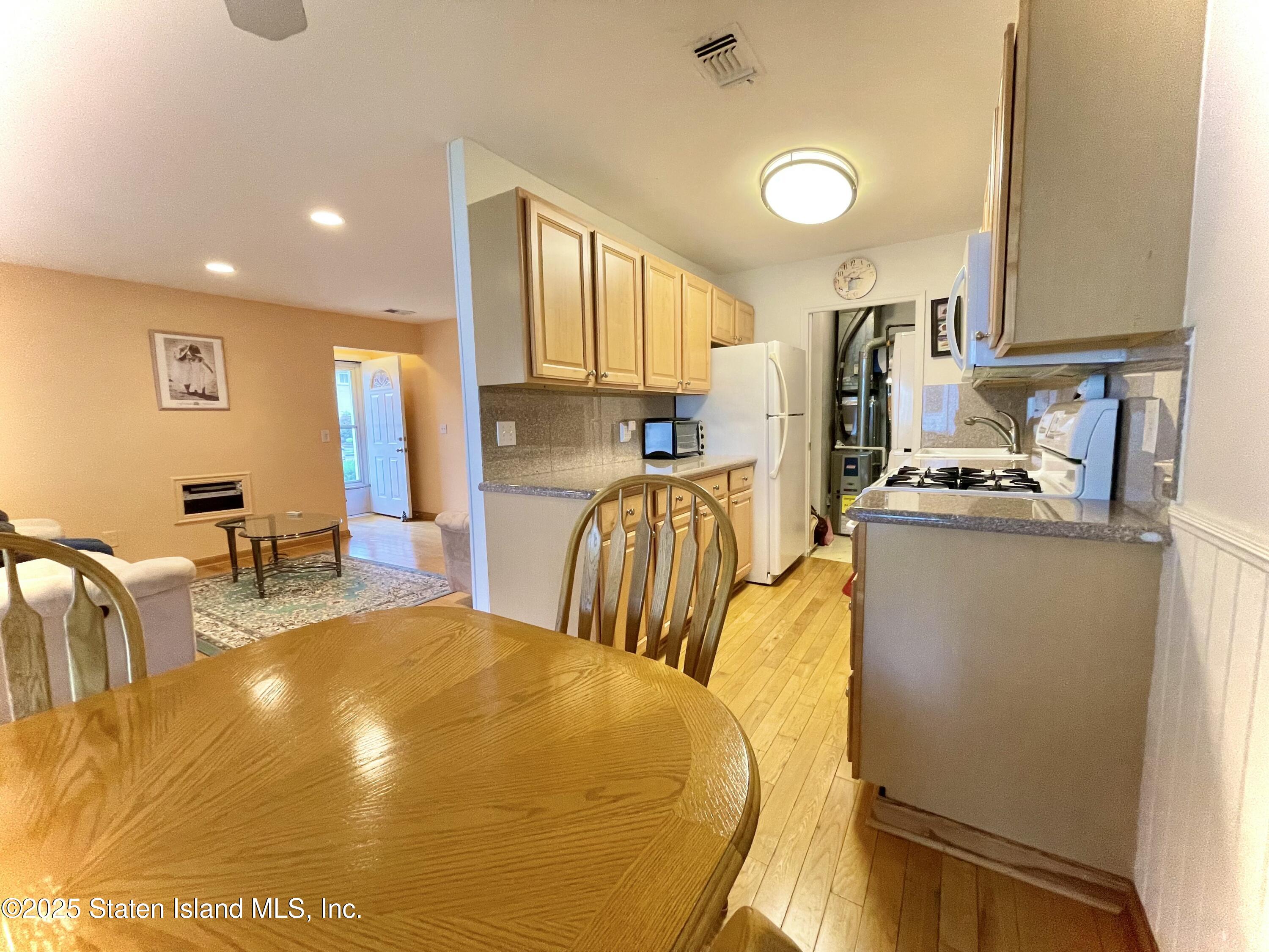 575 Correll Avenue, Staten Island, New York image 11
