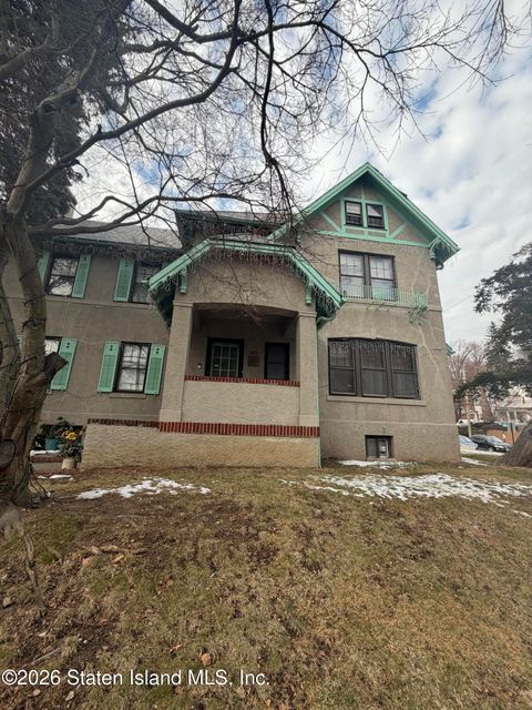 Photo of 332 St Paulâ€™S Avenue, Staten Island, NY 10304 (MLS # 2600111)