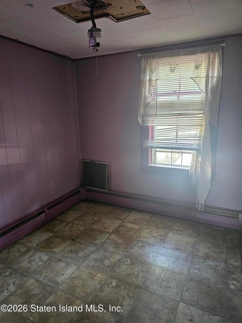 Photo of 7 N Frean Street, Staten Island, NY 10304 (MLS # 2604044)