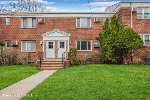 Photo of 175 Arlo Road #A, Staten Island, NY 10301 (MLS # 2601324)