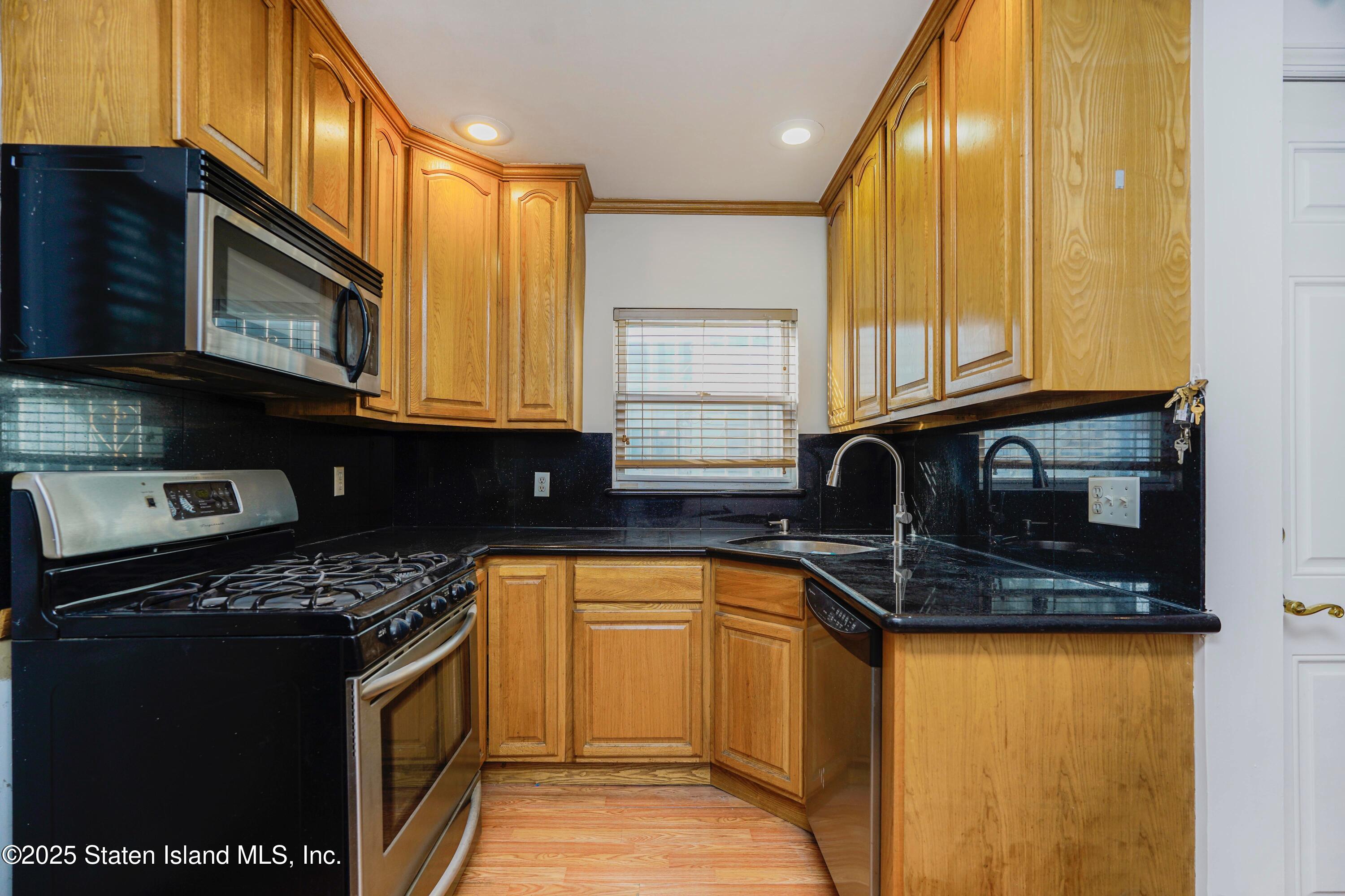2037 West 9th Street, Brooklyn, New York image 3