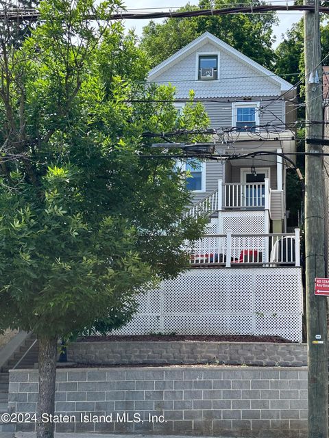 Single Family Residence in Staten Island NY 570 Van Duzer Street.jpg