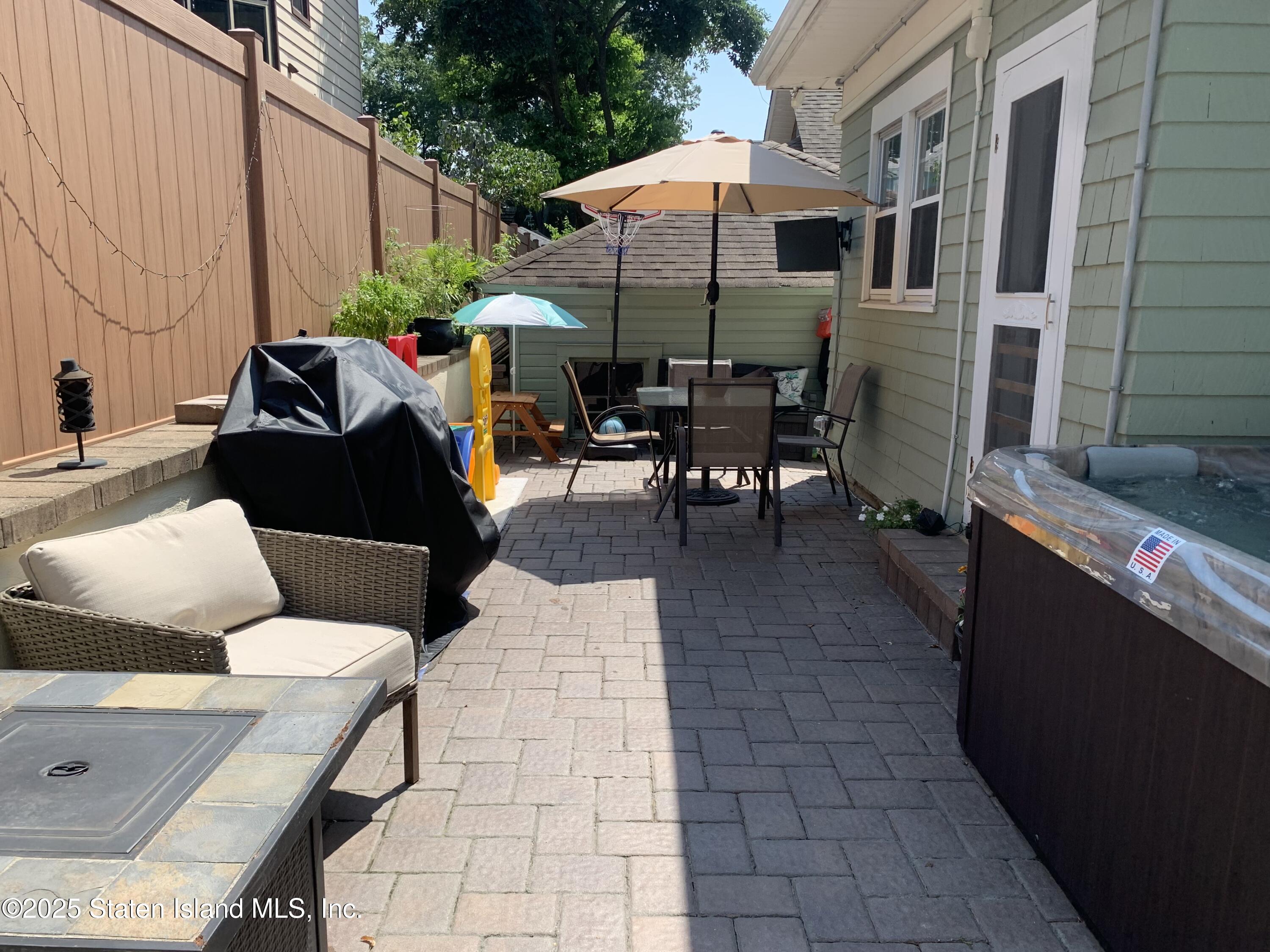 279 Saint John Avenue, Staten Island, New York image 36