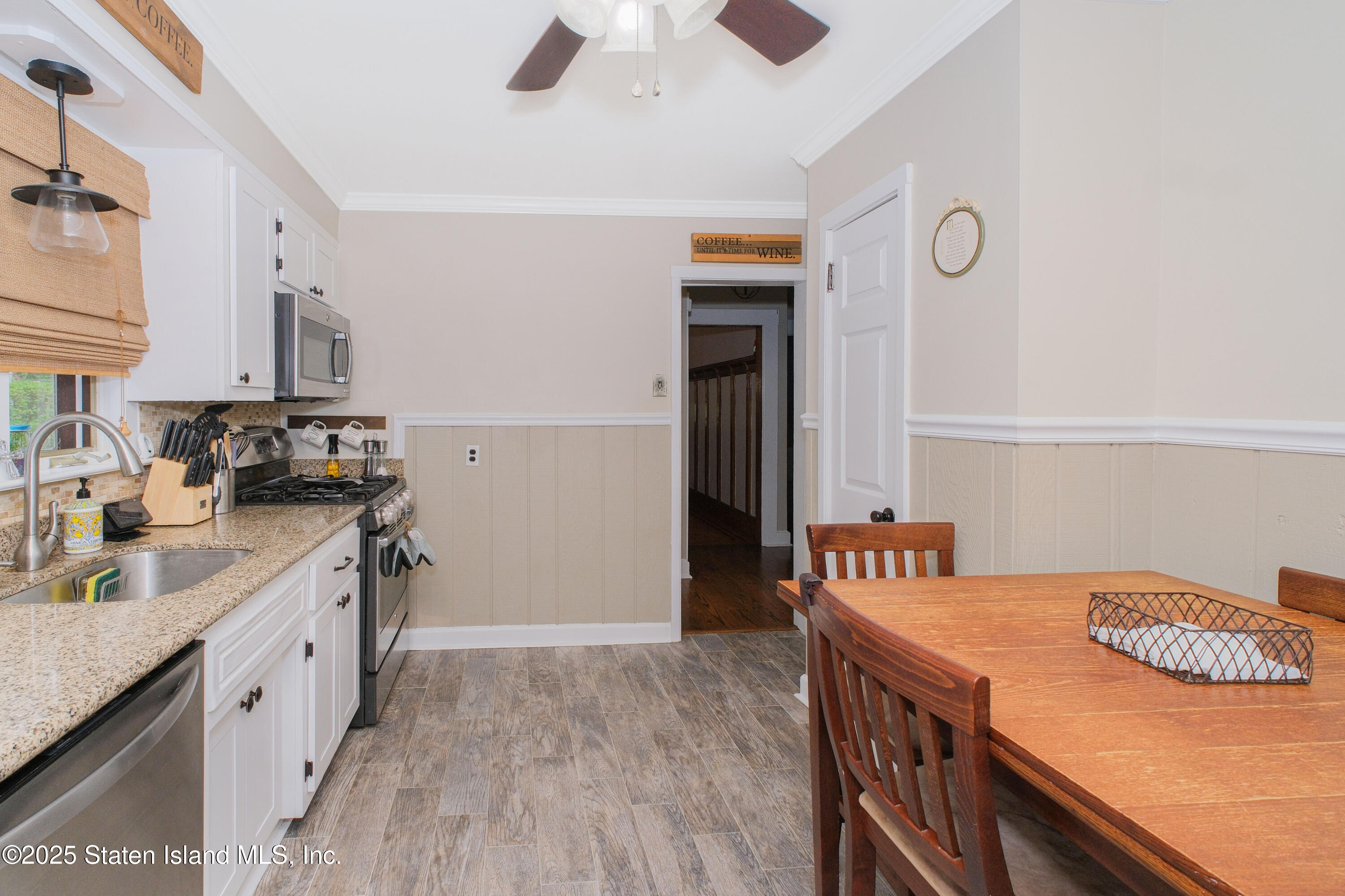 279 Saint John Avenue, Staten Island, New York image 15