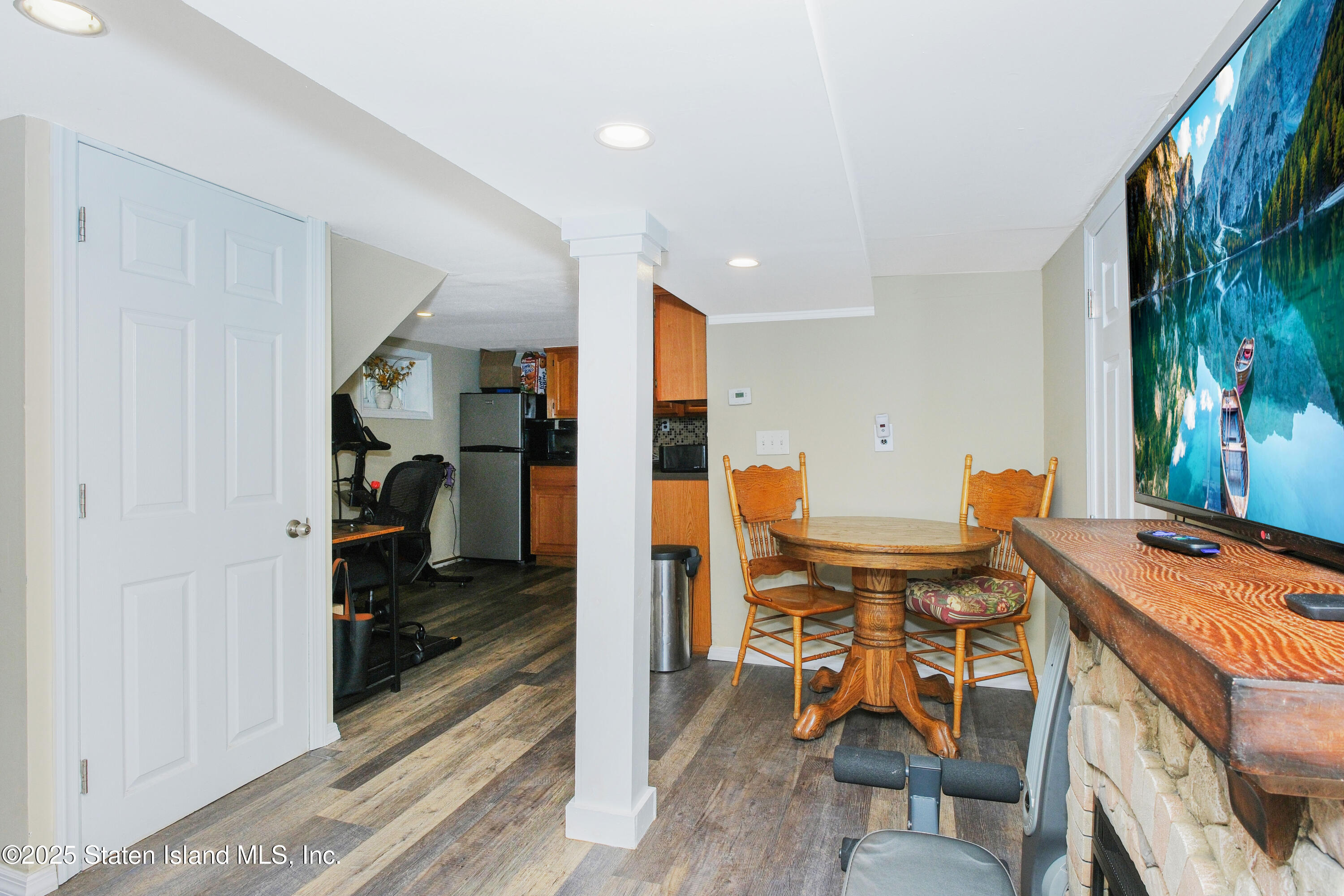 279 Saint John Avenue, Staten Island, New York image 32