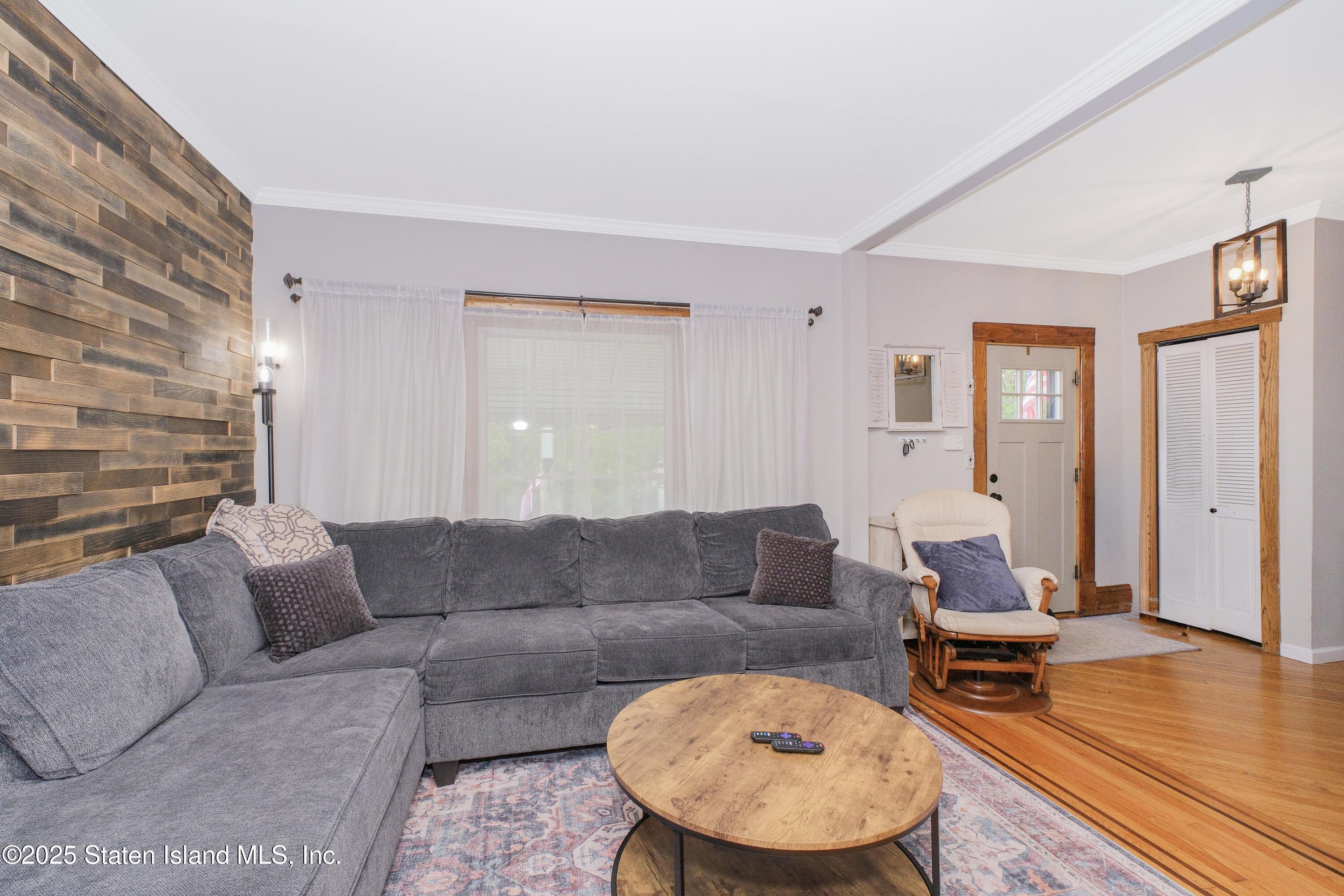 279 Saint John Avenue, Staten Island, New York image 7