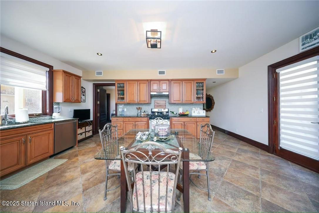 60 Lyman Place, Staten Island, New York image 4
